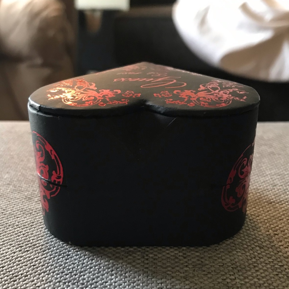 Guess Ring Box - Picture 4 of 5